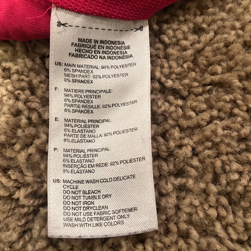 Sports bra bundle- 4 mediums - Picture 9 of 12